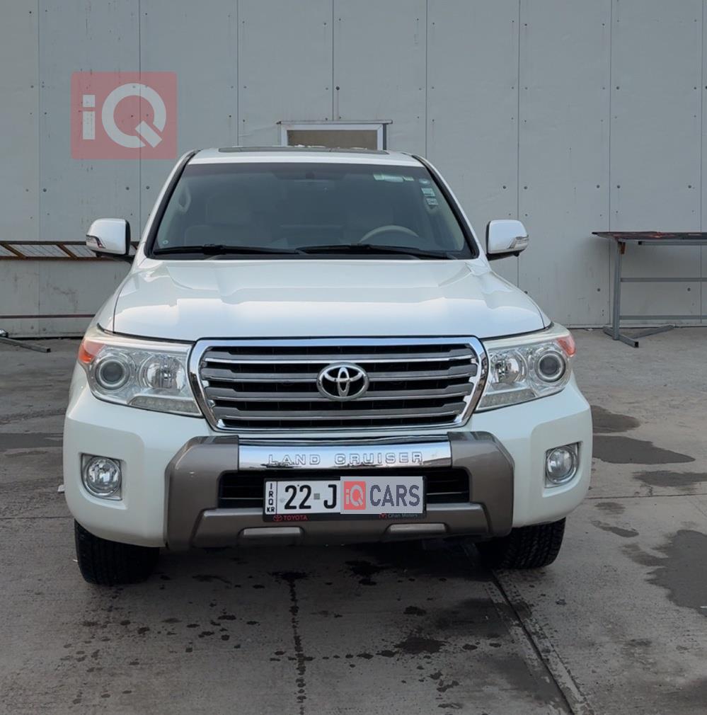 تۆیۆتا لاند کروزەر